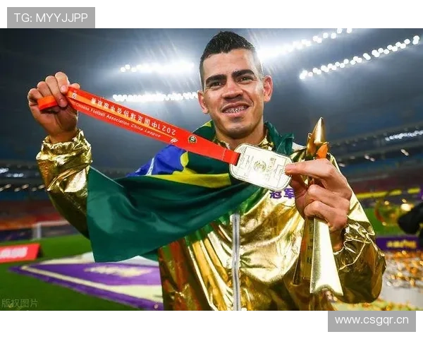 山东泰山外援莫伊塞斯近期表现稳健，攻防两端持续提升